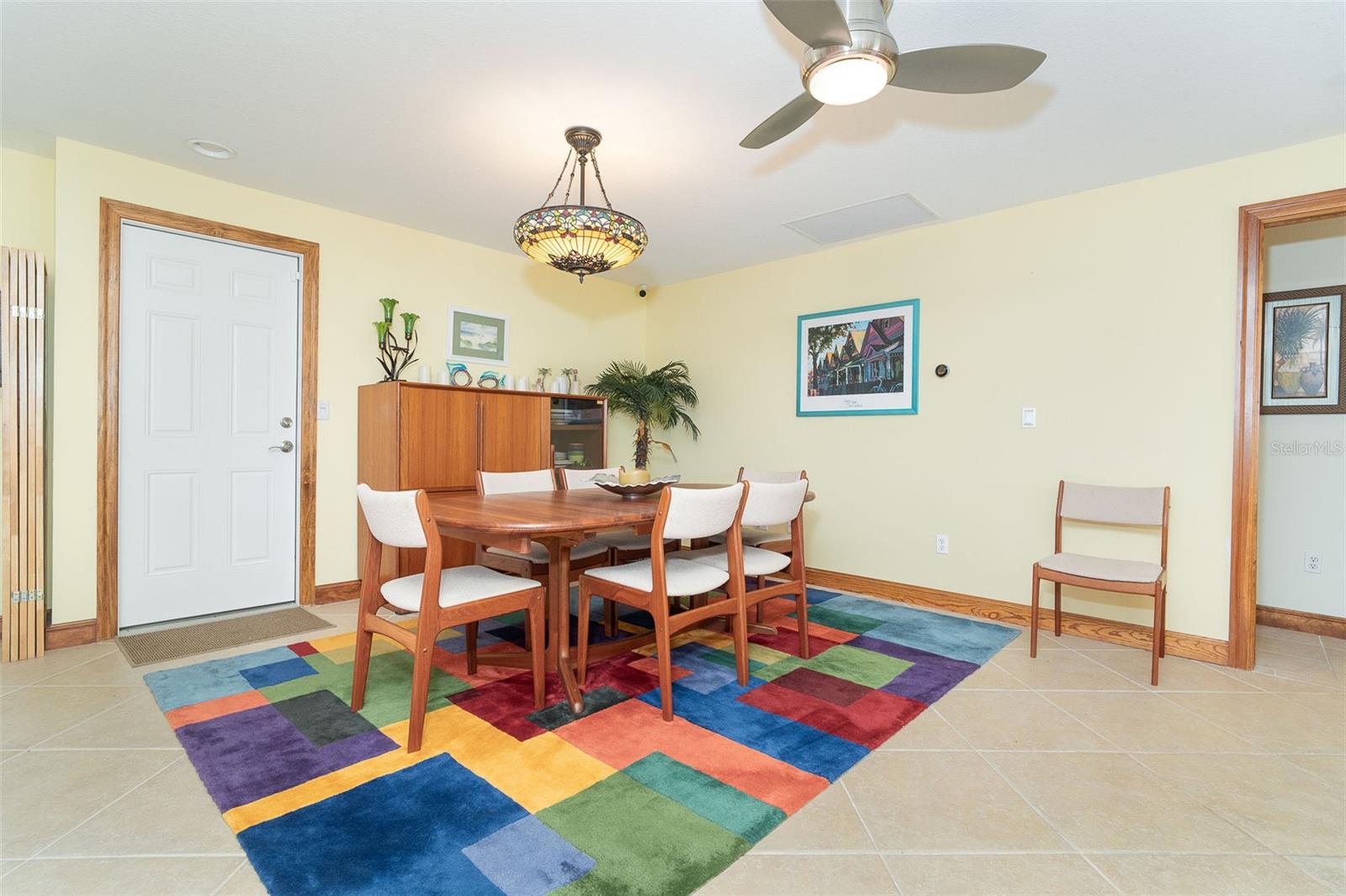 Image 8 of 71 For 471 Capri Isles Court