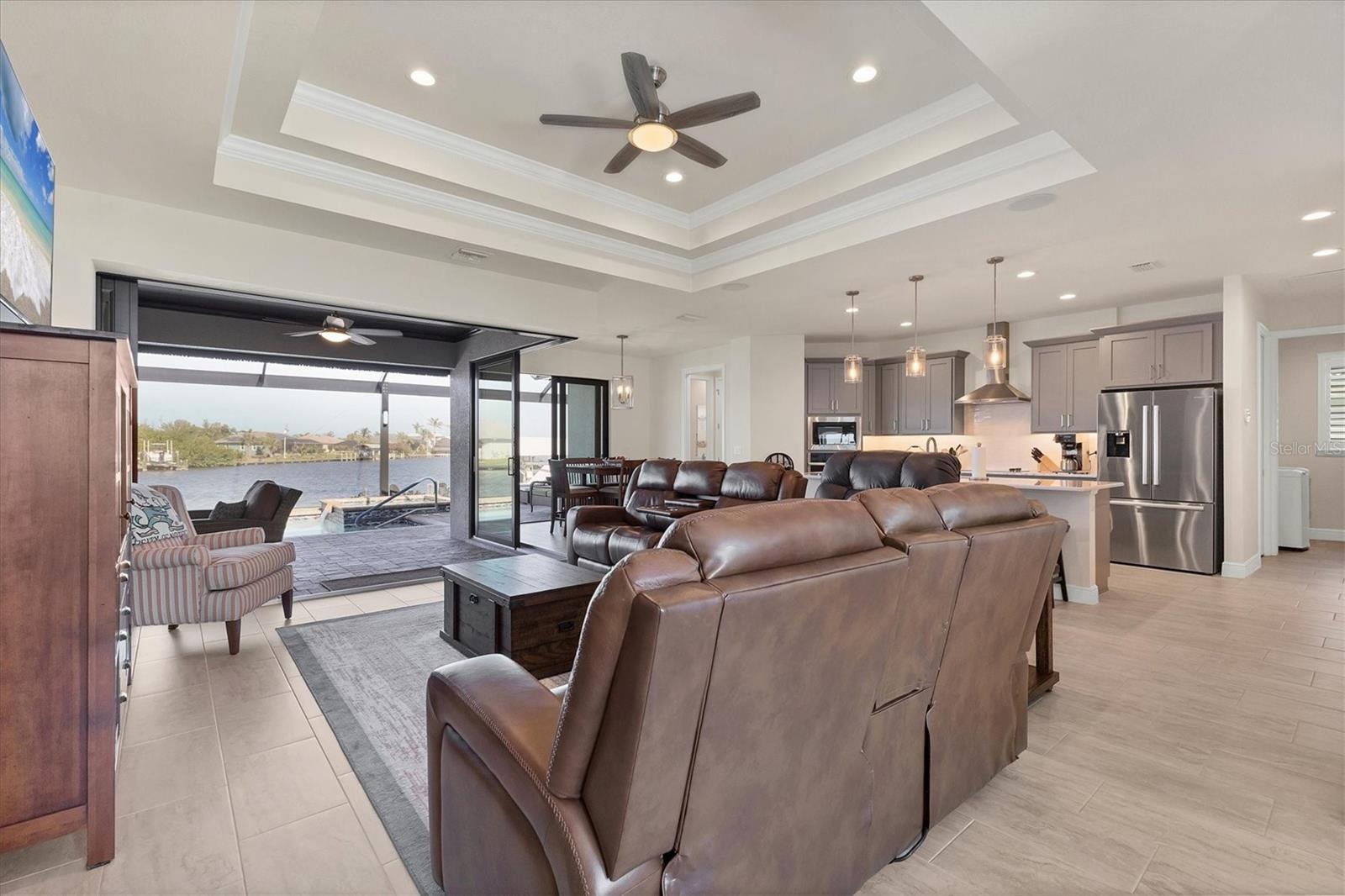 Image 9 of 49 For 15498 Seafoam Circle