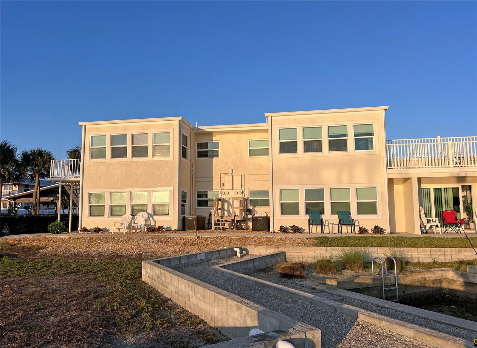 Image 3 of 15 For 2405 Beach Road 10