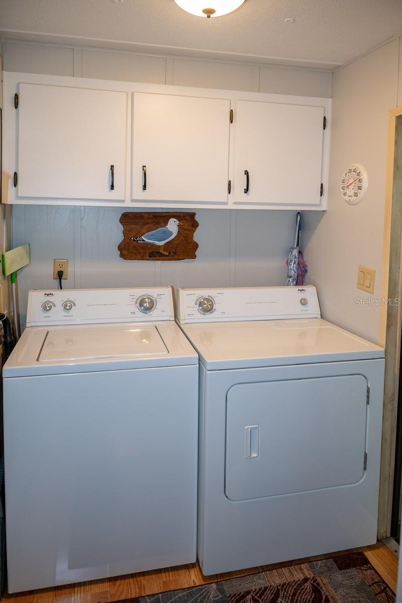 Image 31 of 61 For 3021 Holly Avenue