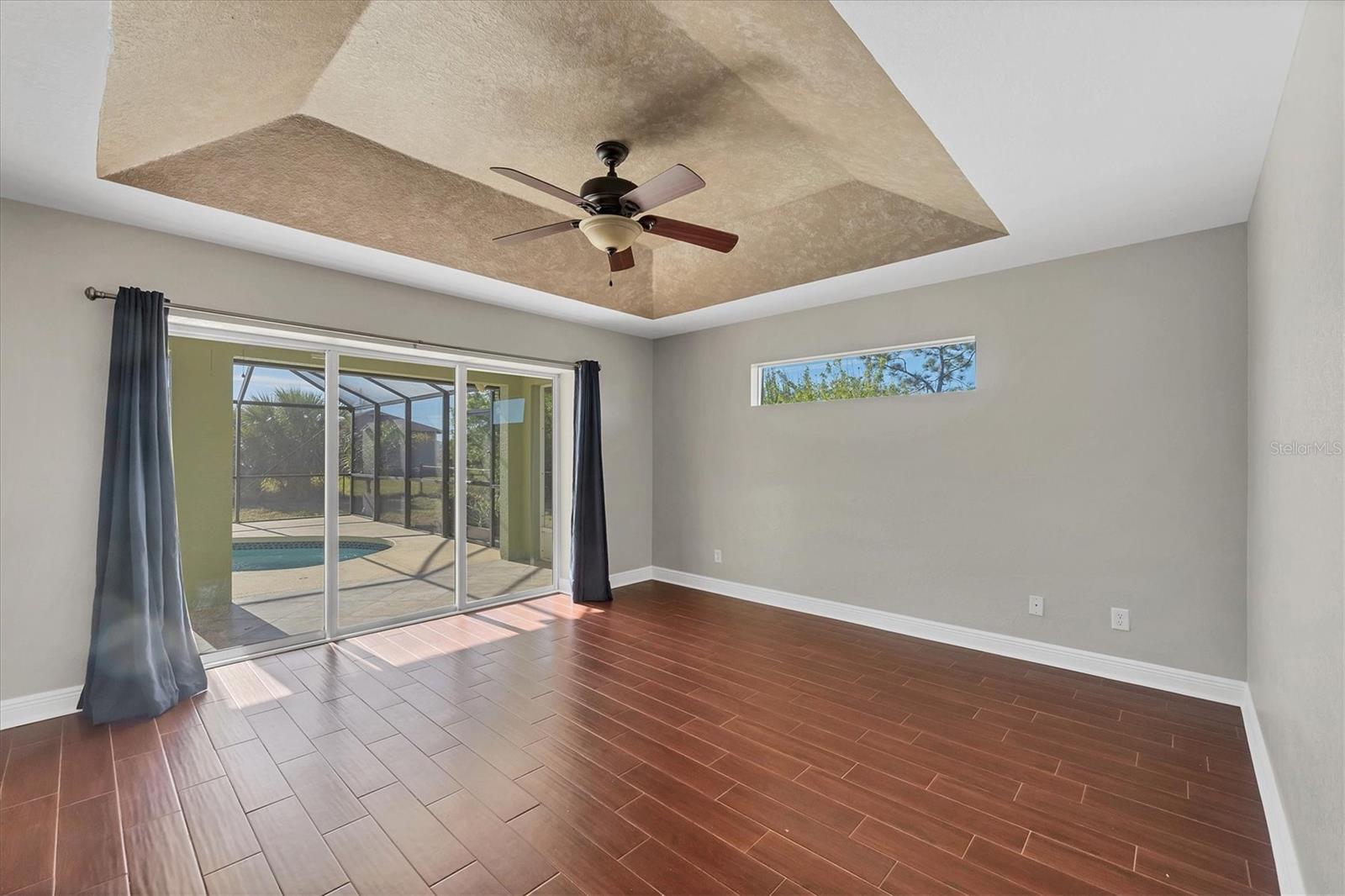 Image 21 of 53 For 9219 Newnan Circle