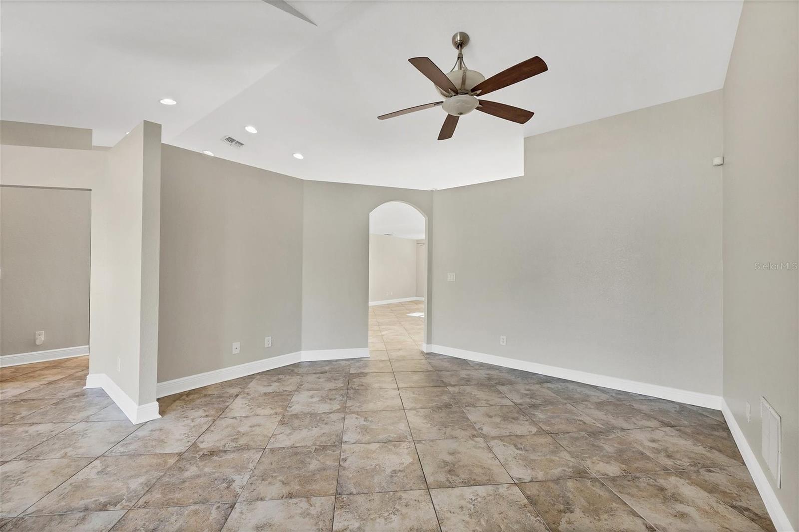 Image 9 of 53 For 9219 Newnan Circle