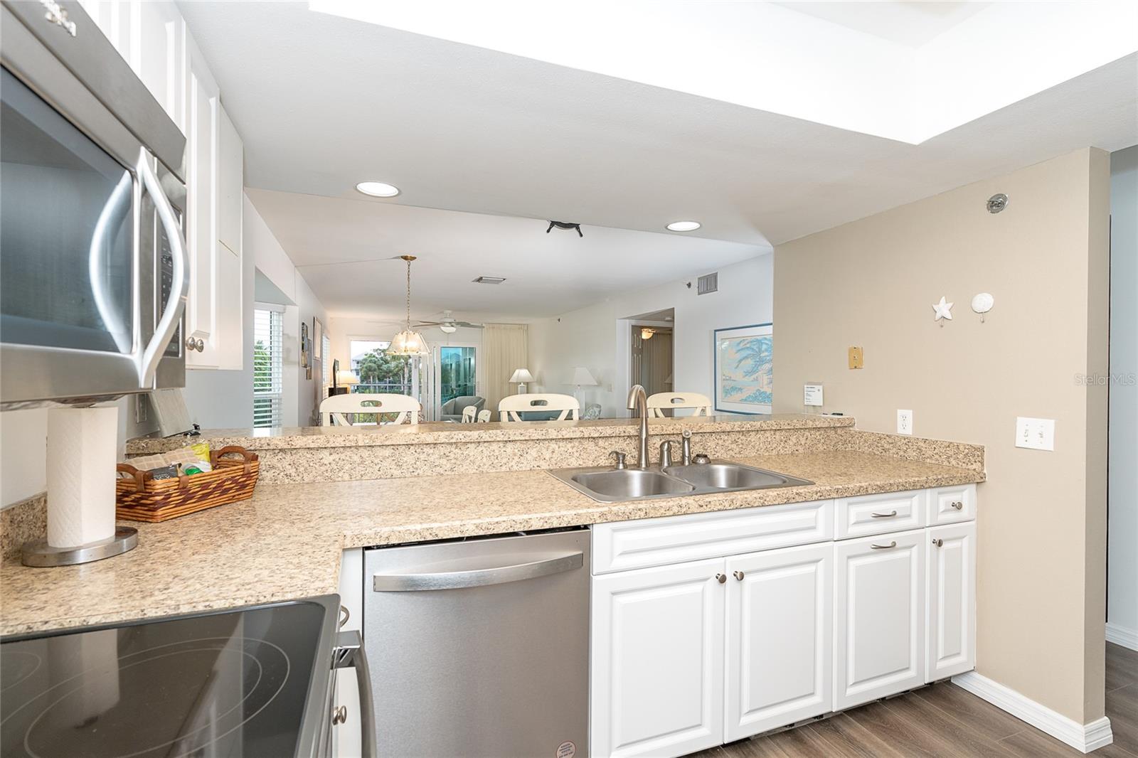 Image 8 of 25 For 7221 Rum Bay Drive 4211d