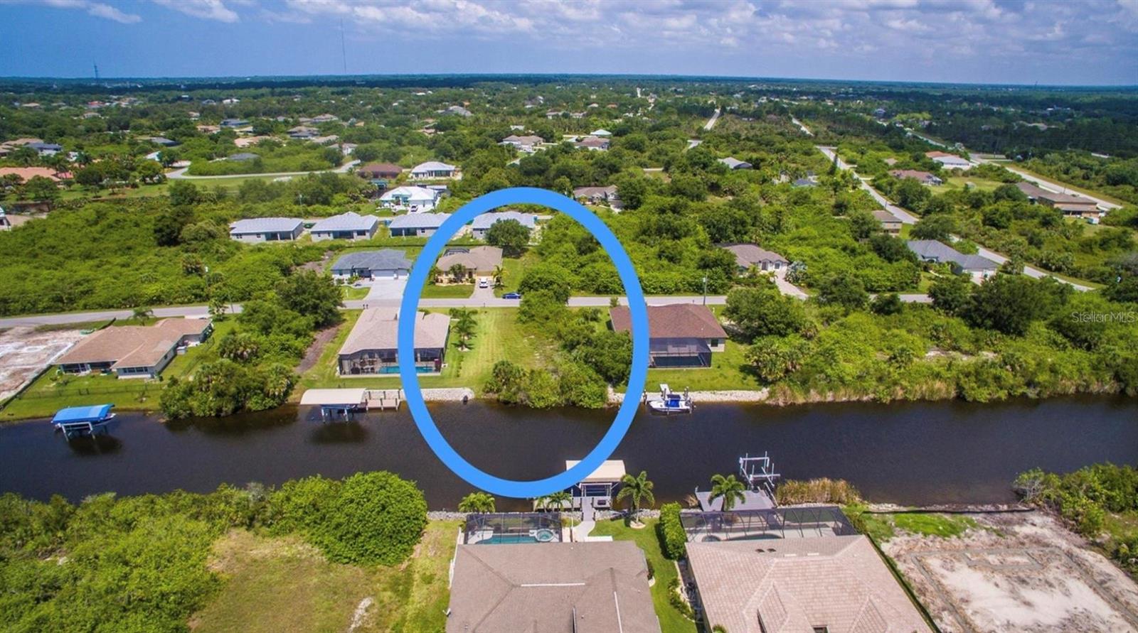 Image 2 of 11 For 9386 Bluegill Circle