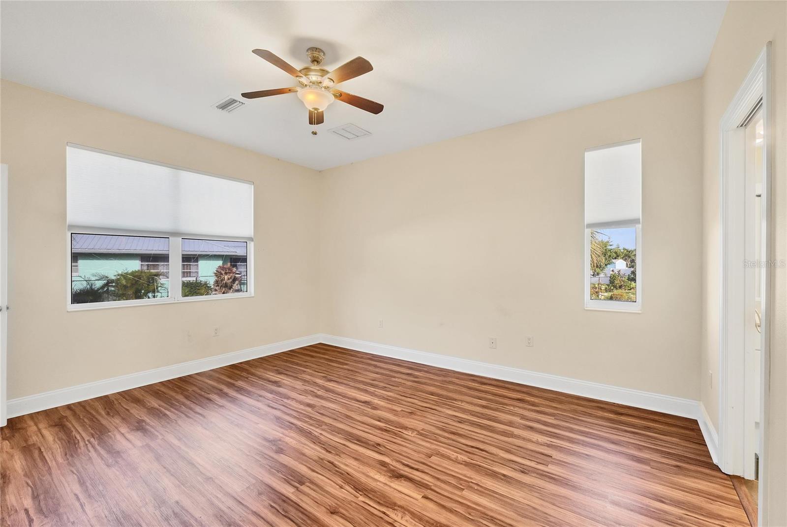 Image 14 of 32 For 1795 Walden Court