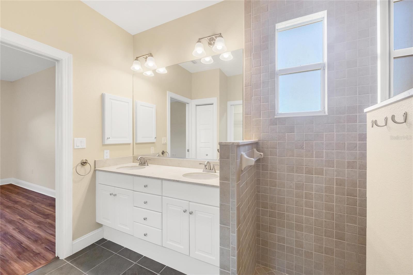 Image 16 of 32 For 1795 Walden Court