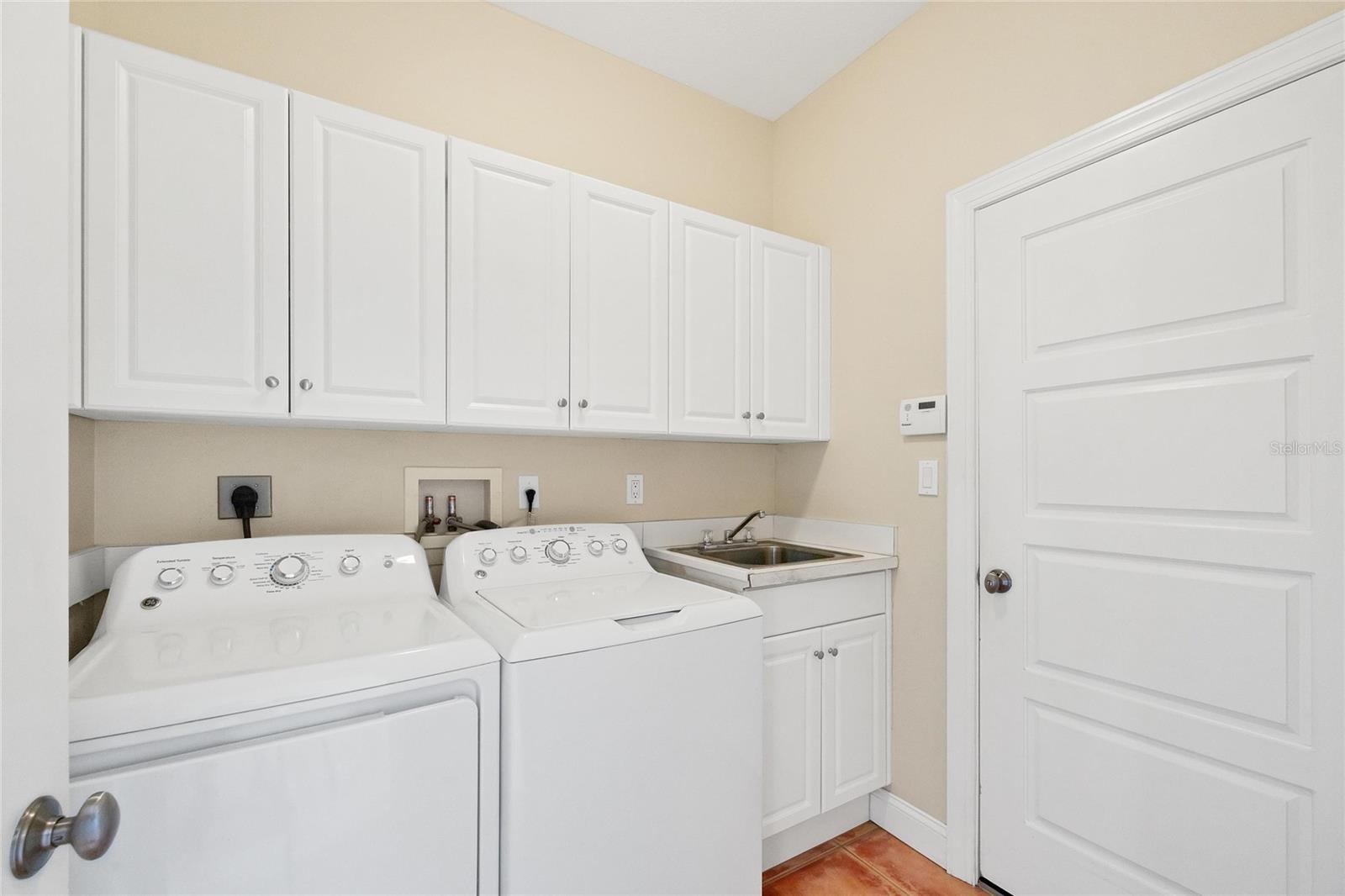 Image 21 of 32 For 1795 Walden Court