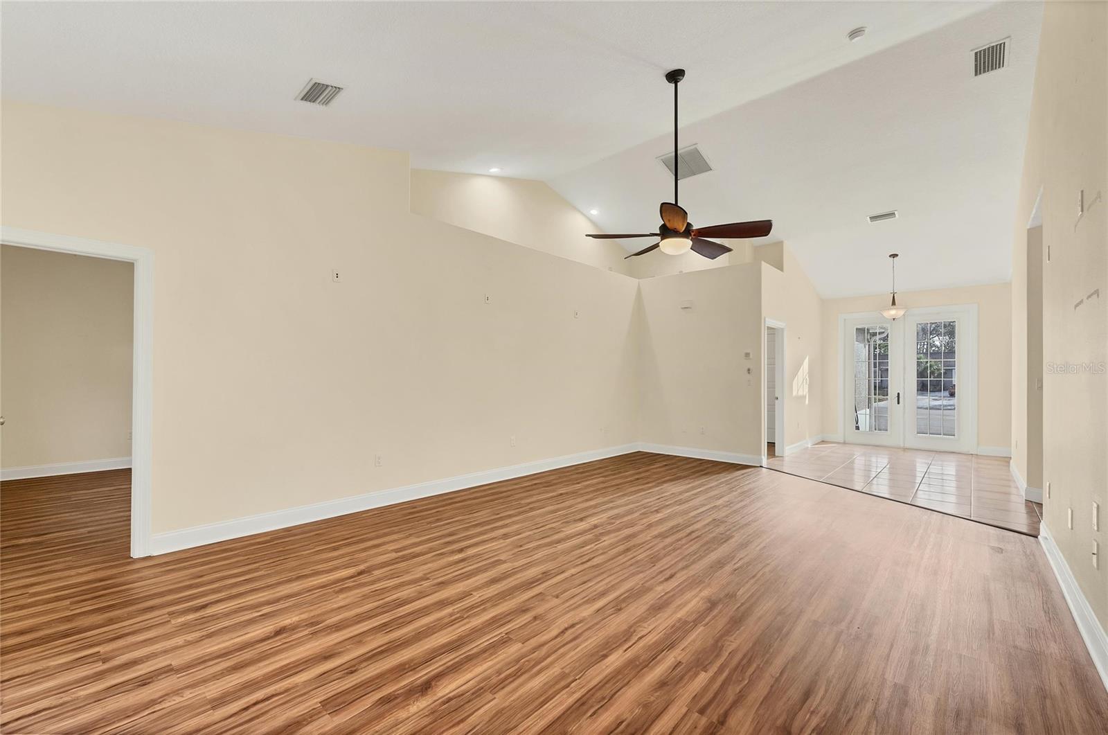Image 6 of 32 For 1795 Walden Court