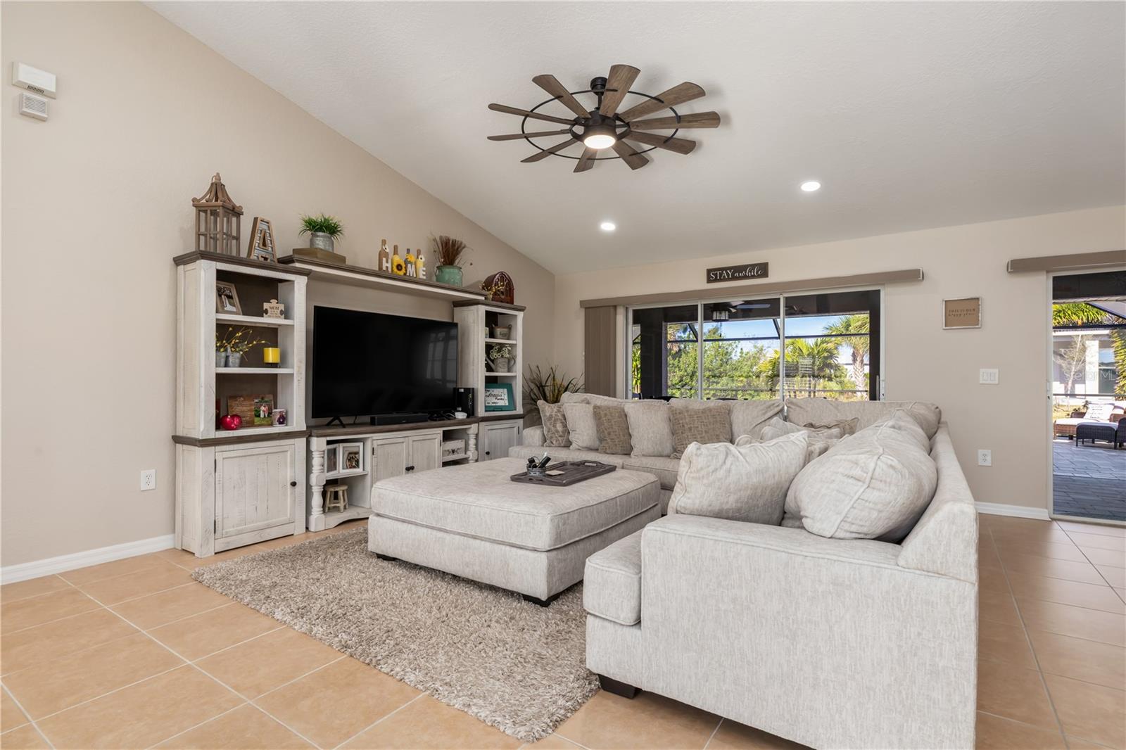 Image 10 of 53 For 8251 Arlewood Circle