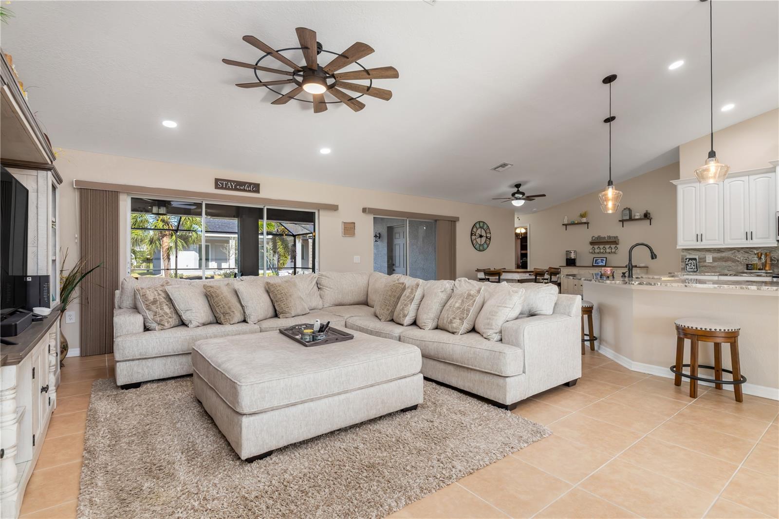 Image 11 of 53 For 8251 Arlewood Circle