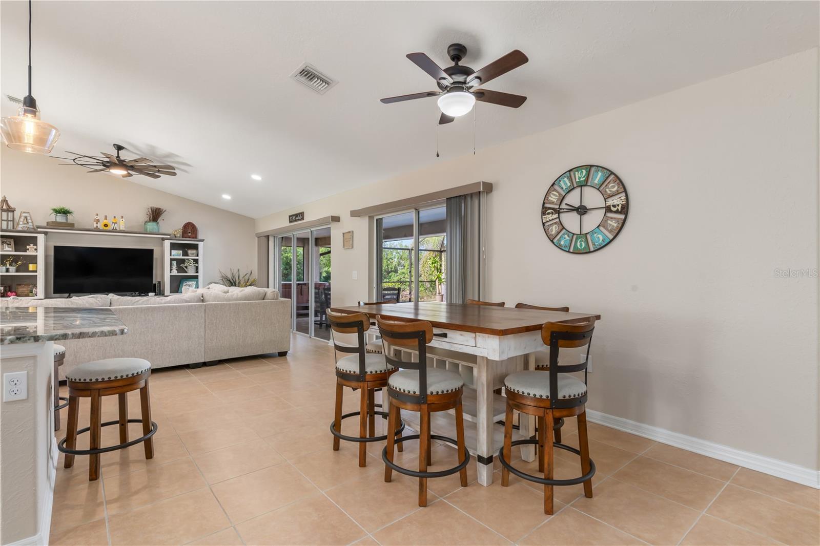 Image 17 of 53 For 8251 Arlewood Circle