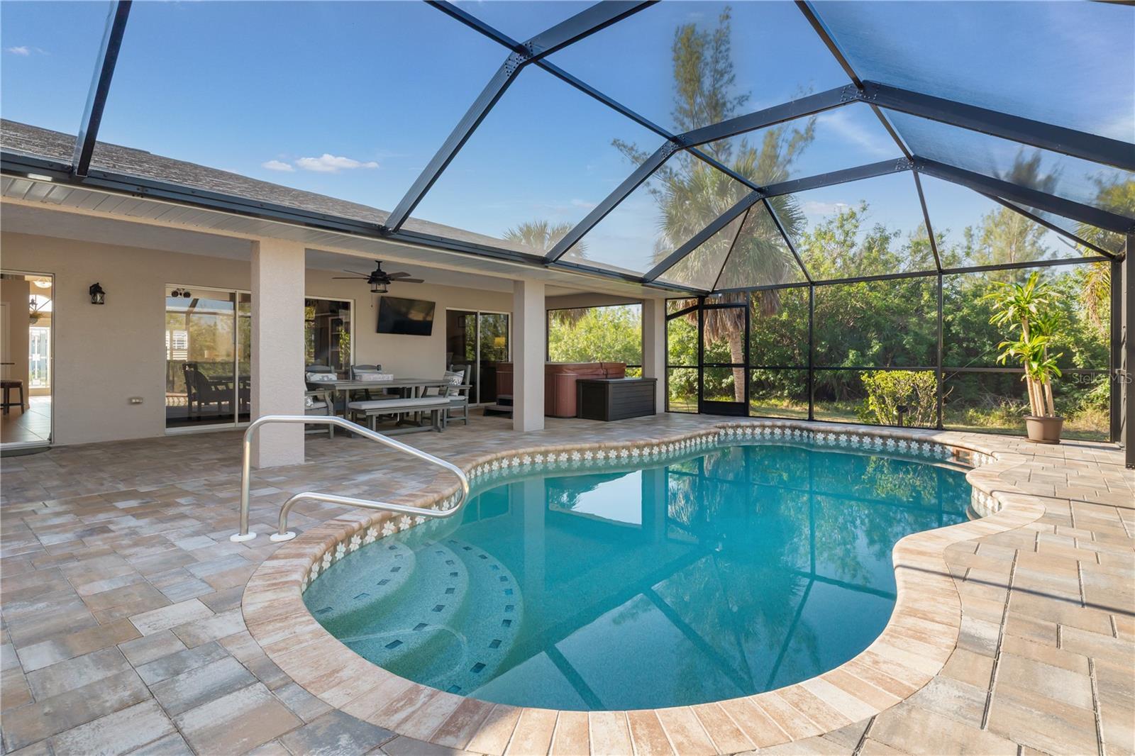 Image 3 of 53 For 8251 Arlewood Circle