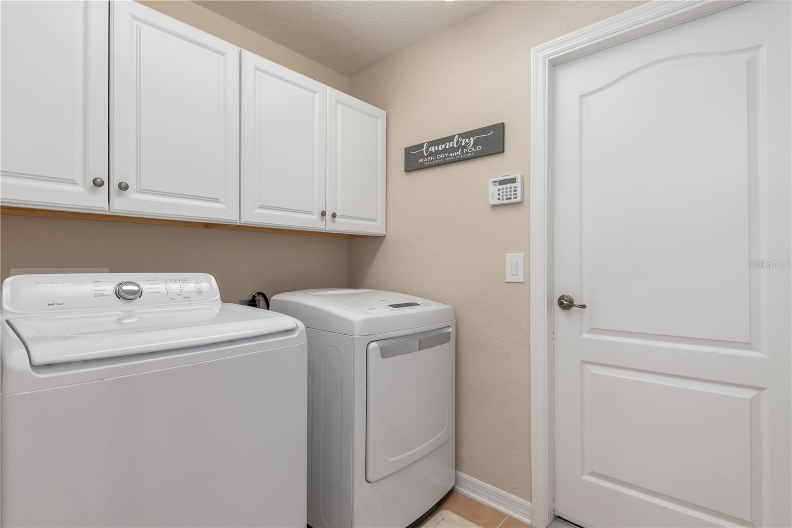 Image 35 of 53 For 8251 Arlewood Circle