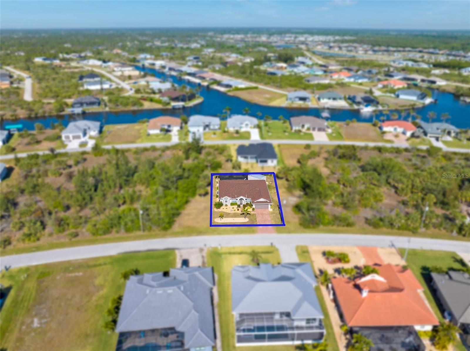 Image 43 of 53 For 8251 Arlewood Circle