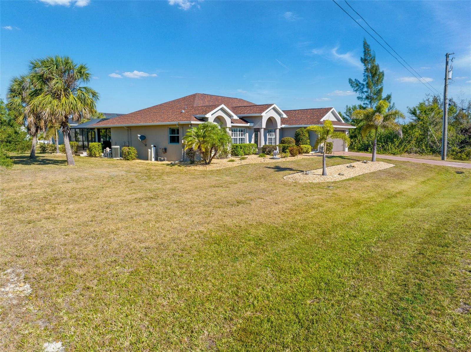 Image 6 of 53 For 8251 Arlewood Circle