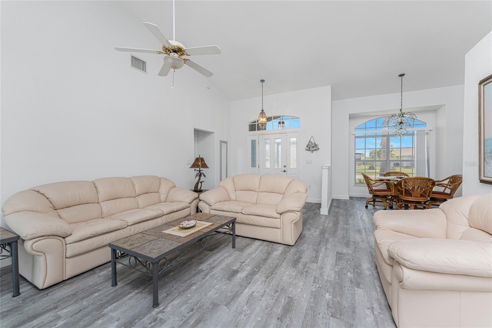 Image 6 of 50 For 431 Rotonda Circle