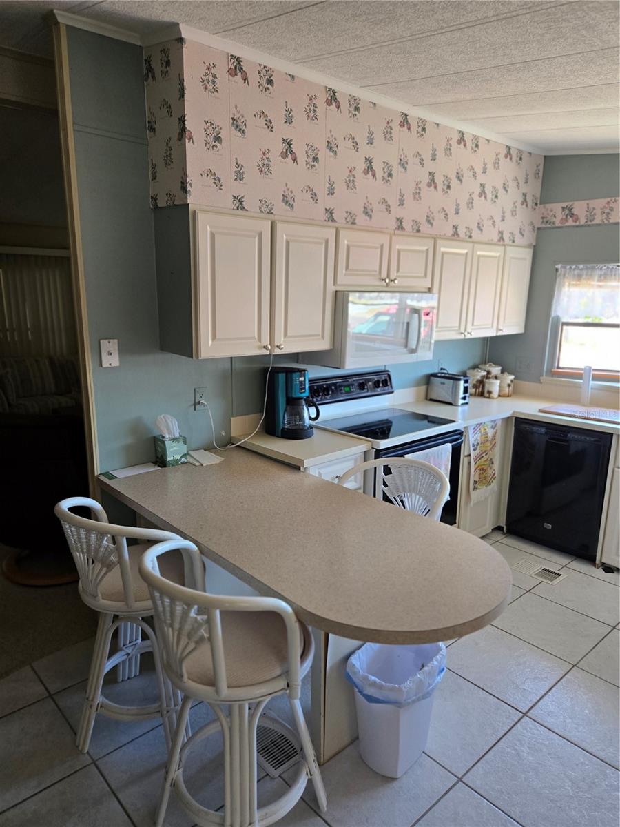 Image 2 of 23 For 6162 Redwing Avenue