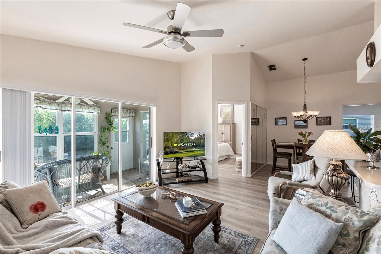 Image 11 of 62 For 24135 Buckingham Way