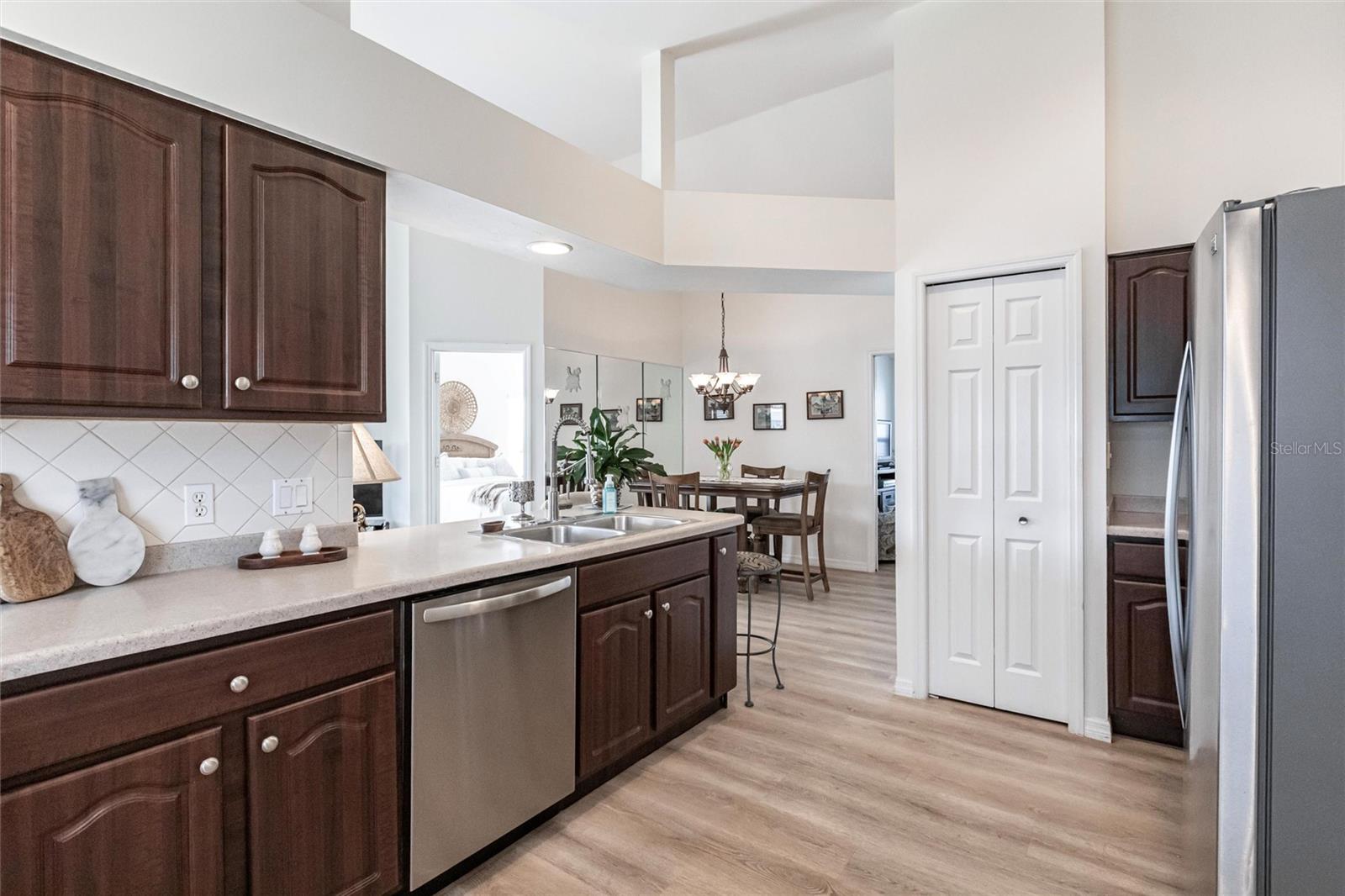 Image 16 of 62 For 24135 Buckingham Way