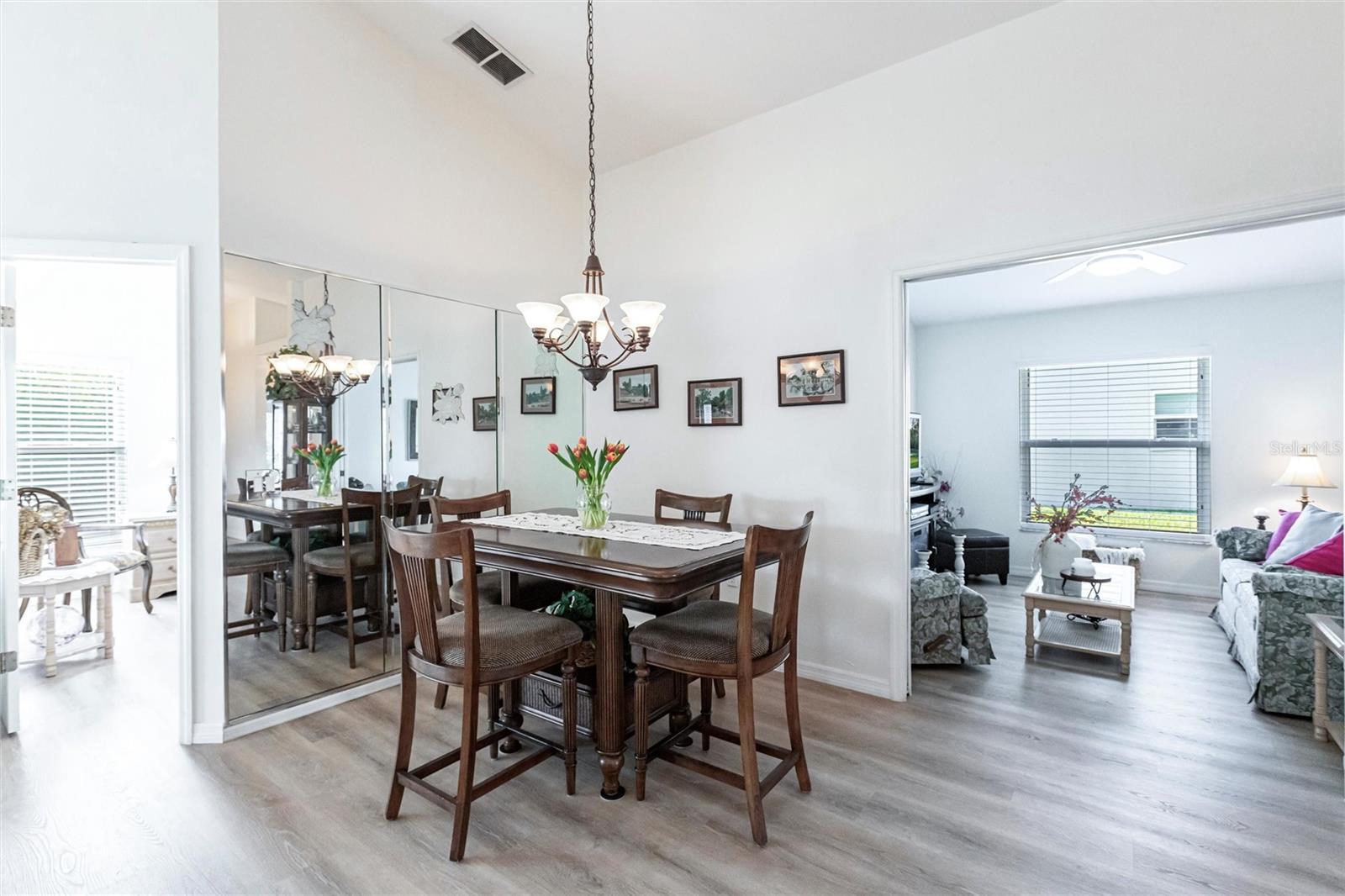 Image 19 of 62 For 24135 Buckingham Way