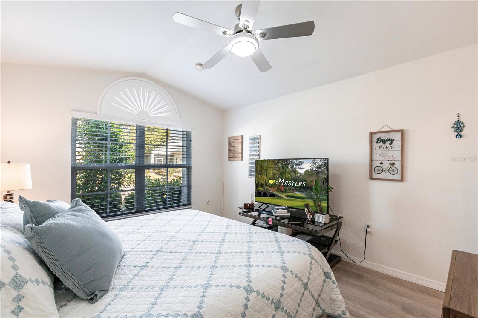 Image 30 of 62 For 24135 Buckingham Way