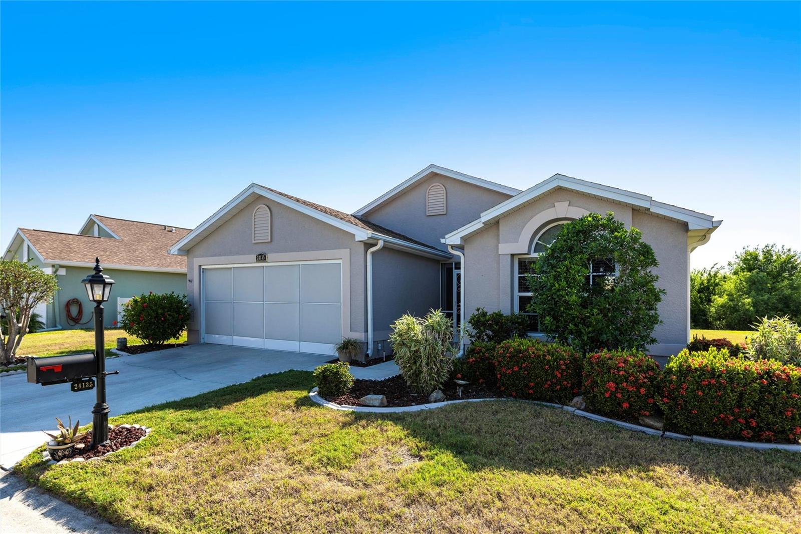 Image 4 of 62 For 24135 Buckingham Way