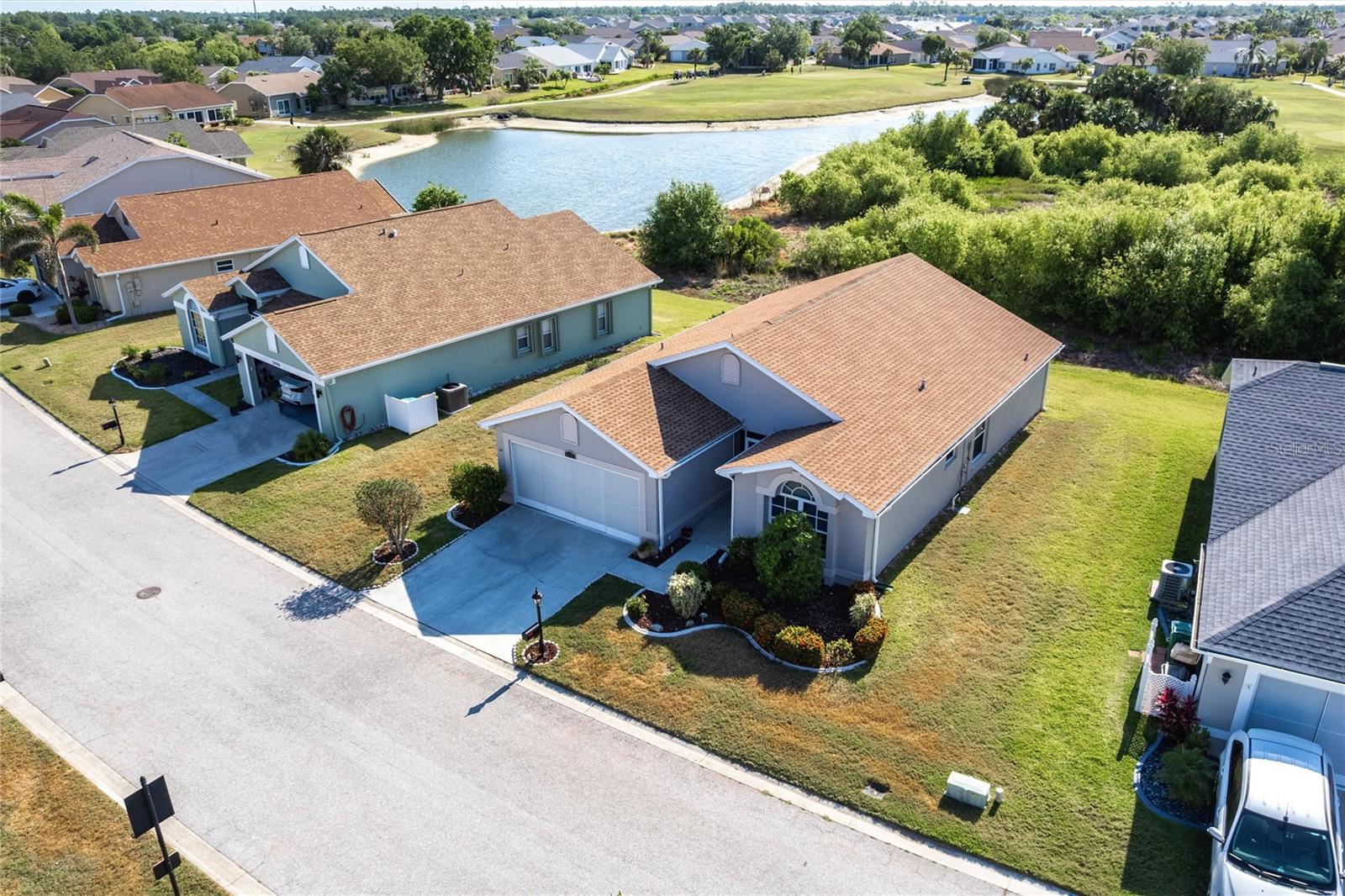 Image 43 of 62 For 24135 Buckingham Way