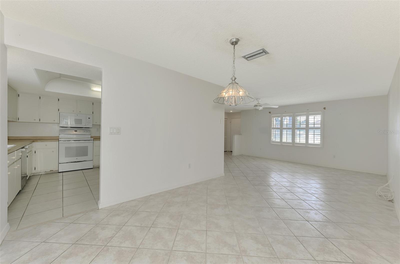 Image 17 of 49 For 7215 Brookhaven Terrace