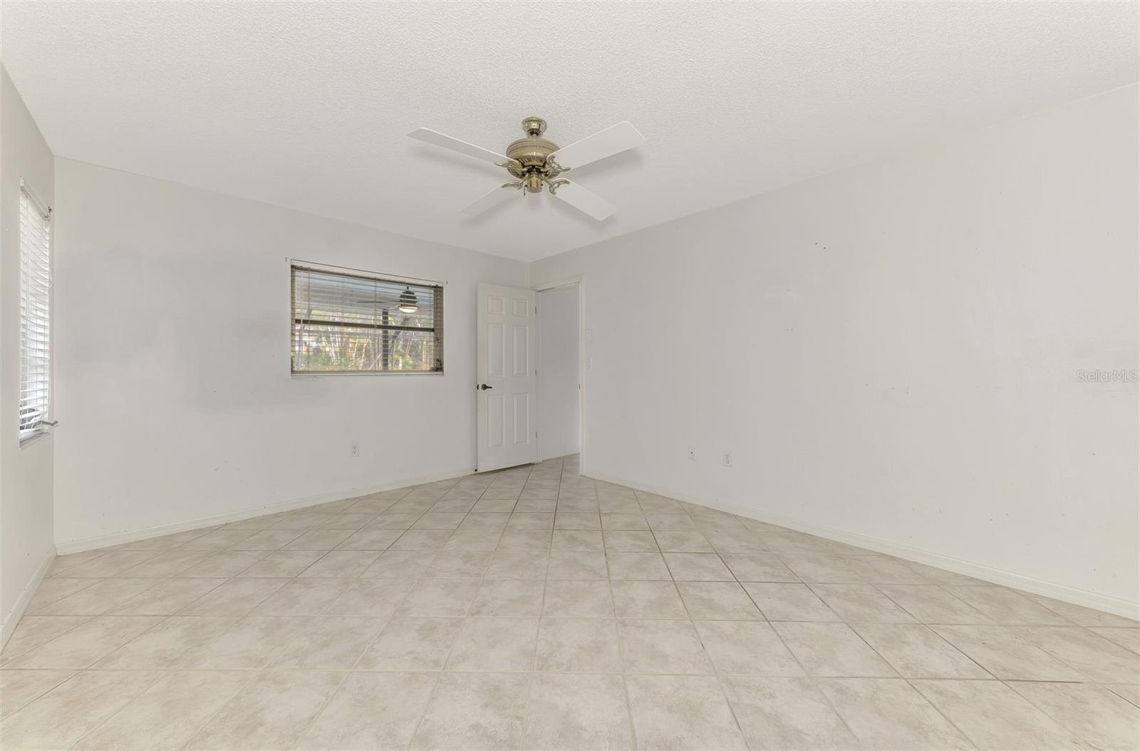 Image 27 of 49 For 7215 Brookhaven Terrace