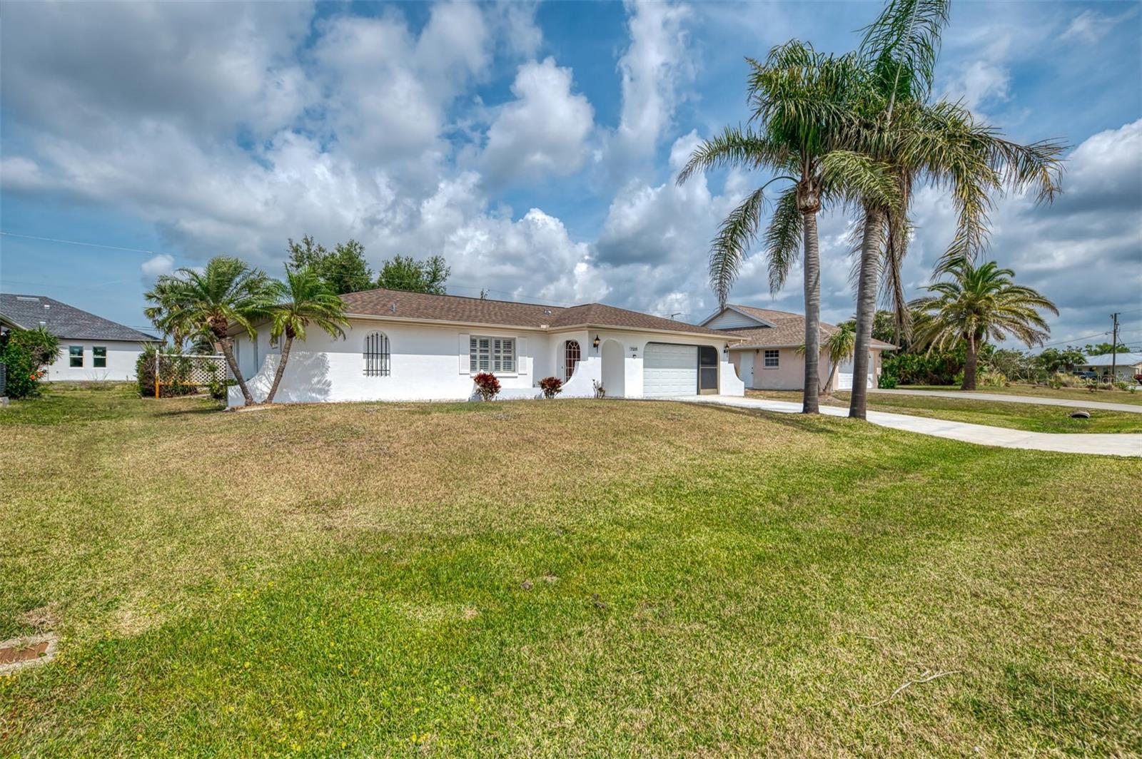 Image 3 of 49 For 7215 Brookhaven Terrace