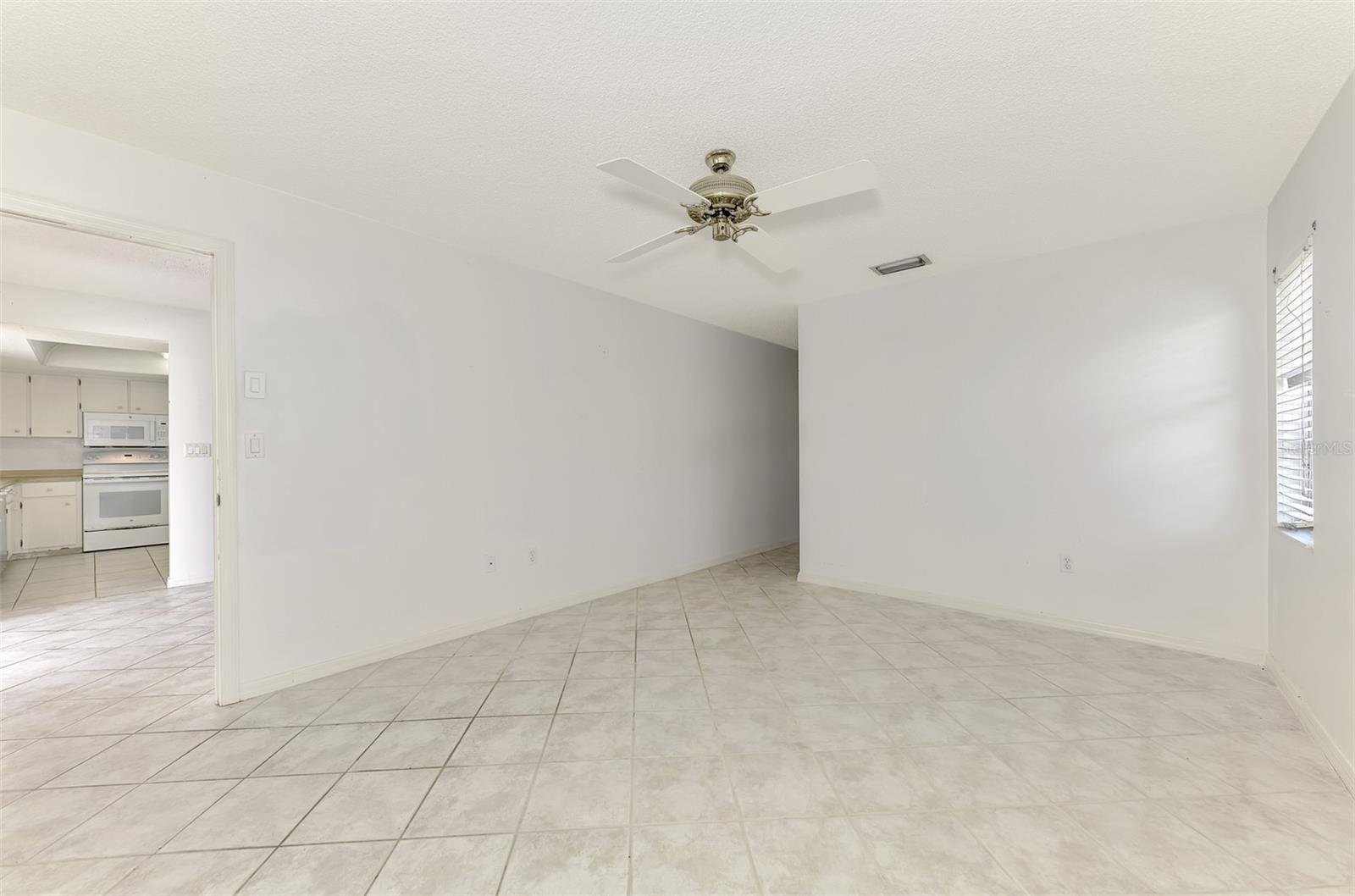 Image 31 of 49 For 7215 Brookhaven Terrace