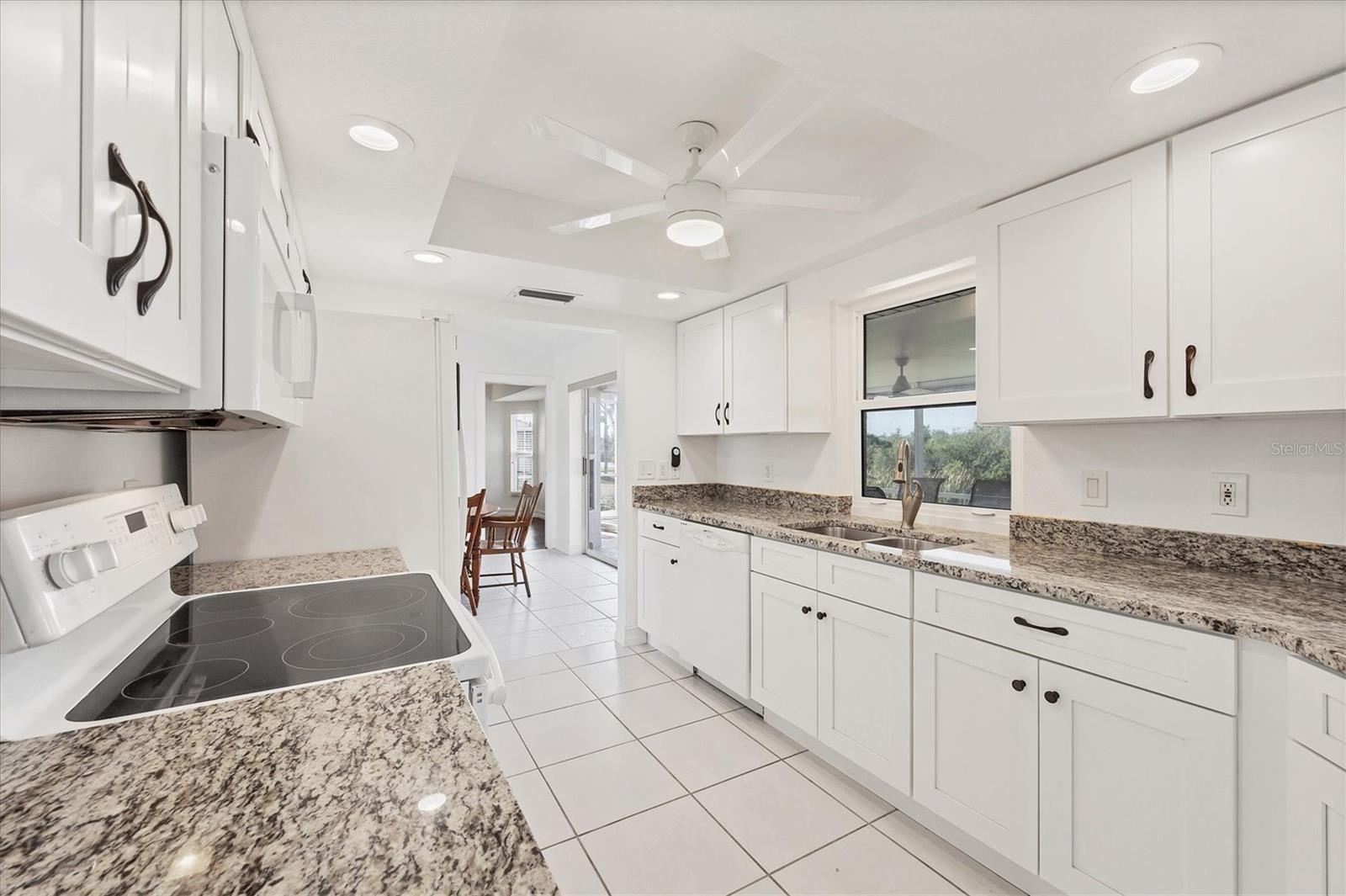 Image 12 of 53 For 15184 Aldama Circle