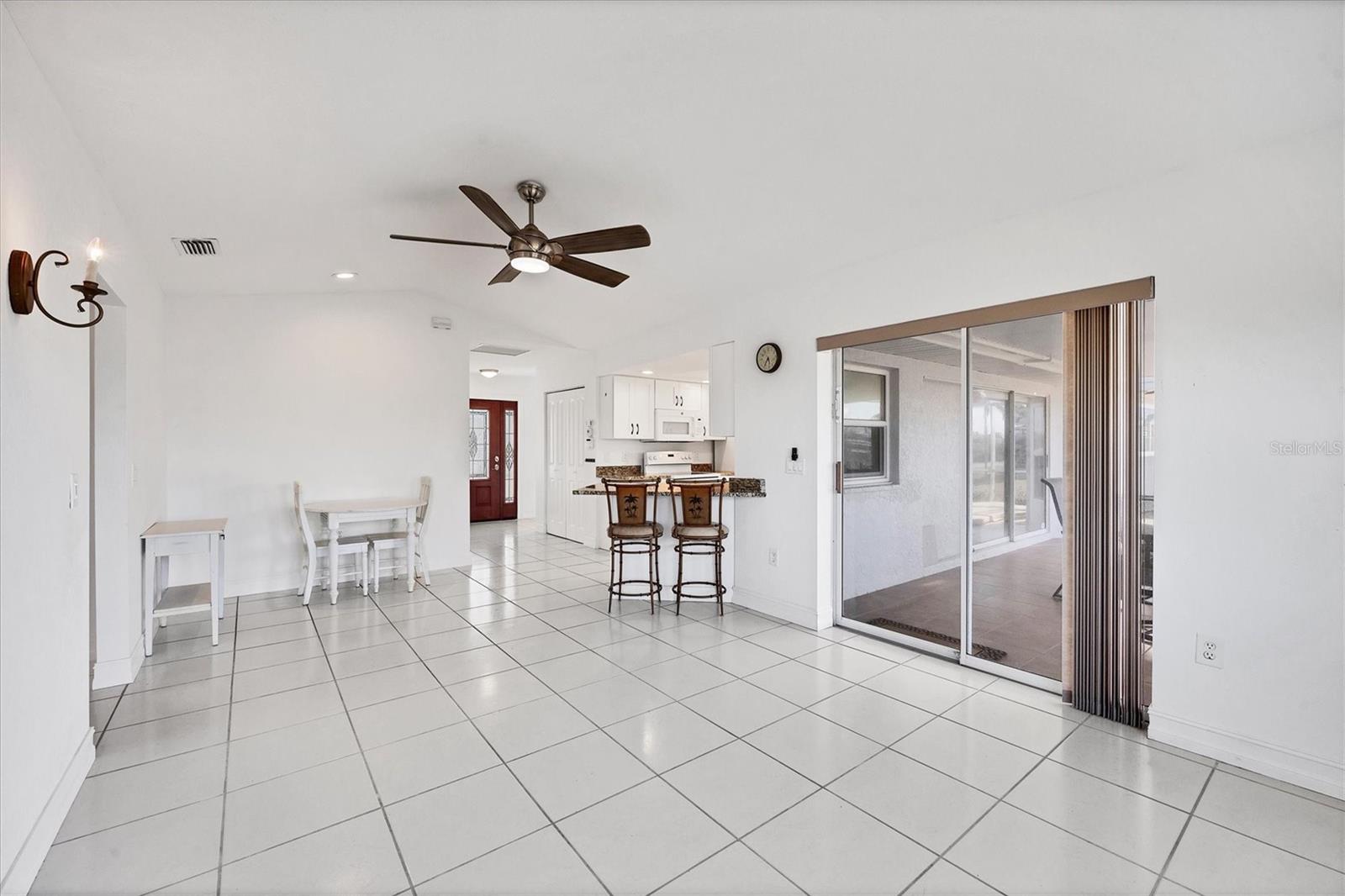 Image 16 of 53 For 15184 Aldama Circle