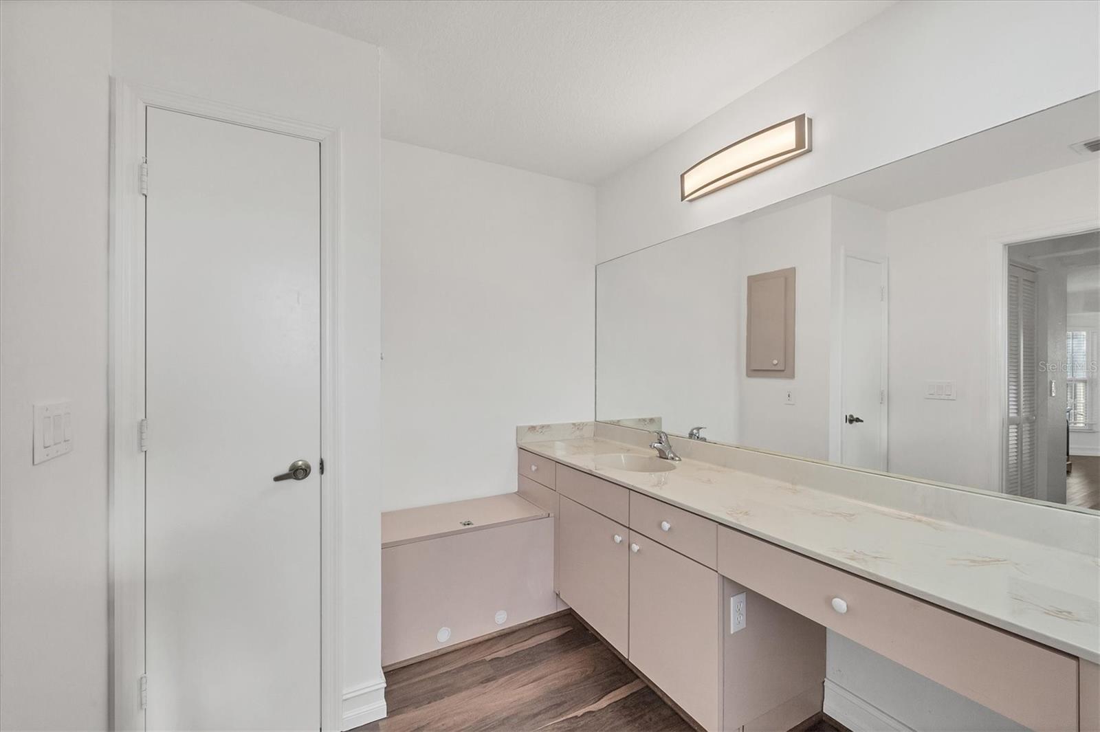 Image 20 of 53 For 15184 Aldama Circle