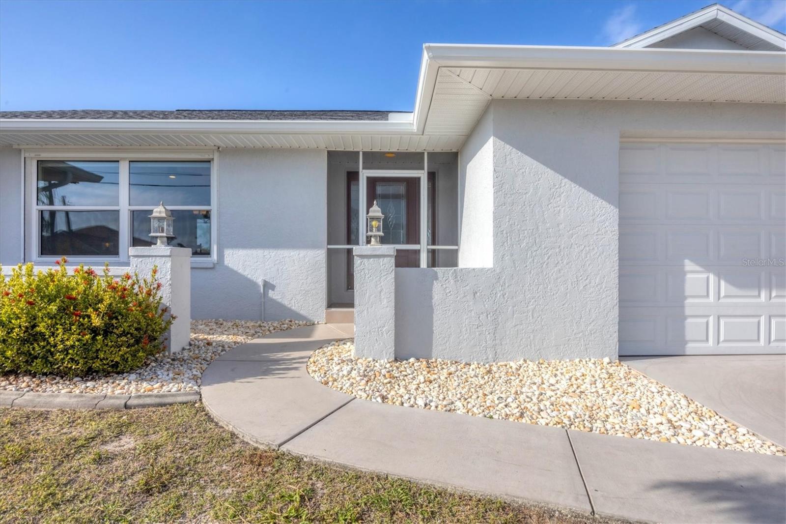 Image 6 of 53 For 15184 Aldama Circle