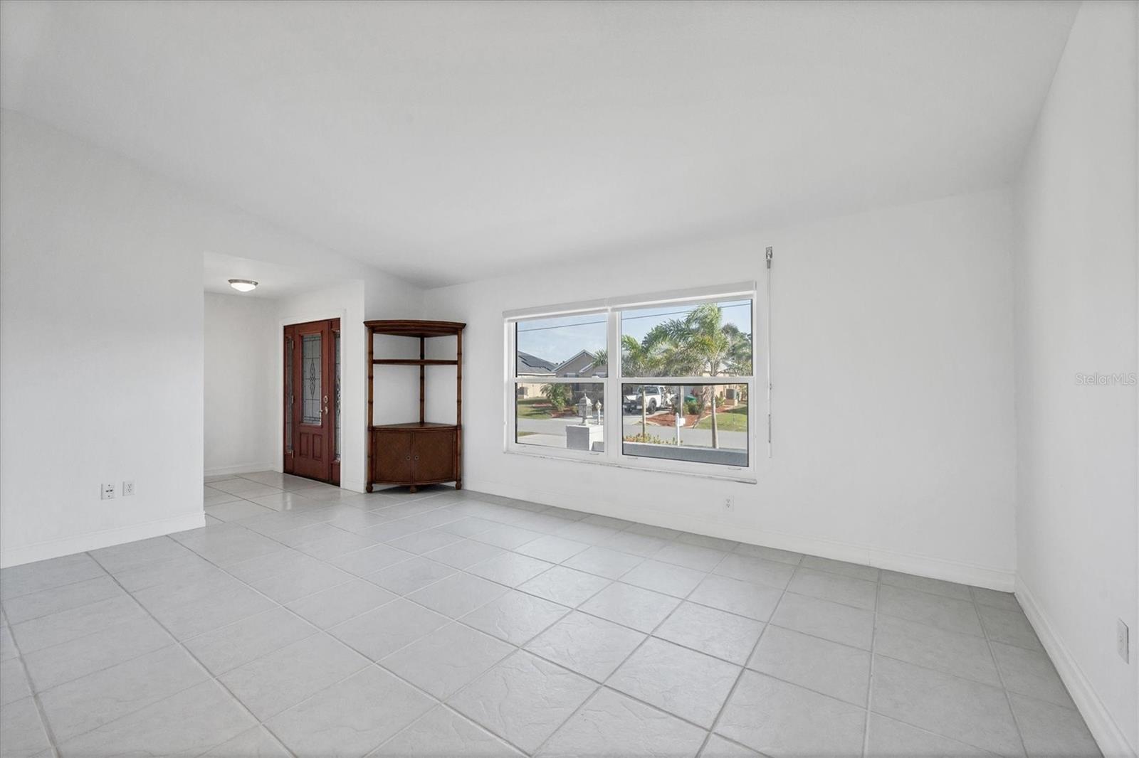 Image 7 of 53 For 15184 Aldama Circle