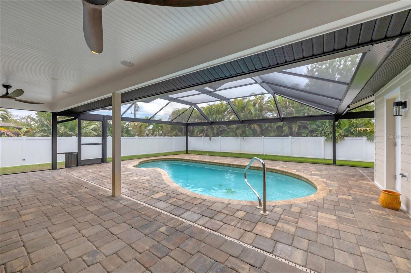 Image 29 of 42 For 11101 Sandrift Avenue