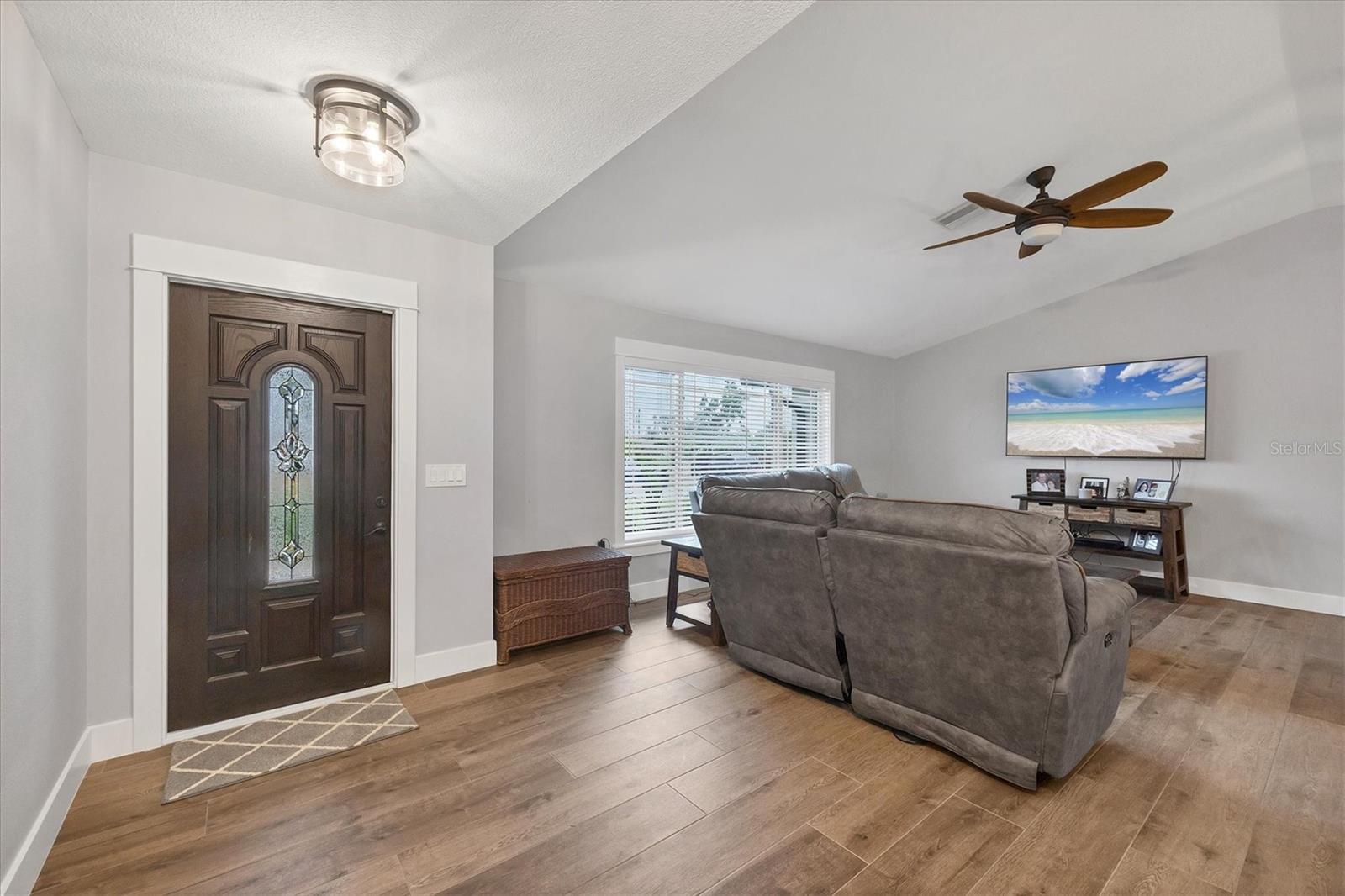 Image 4 of 42 For 11101 Sandrift Avenue
