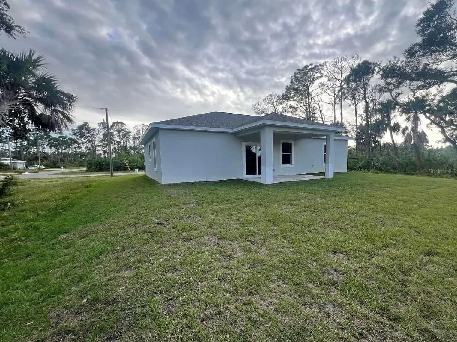 Image 11 of 12 For 302 Albatross Road