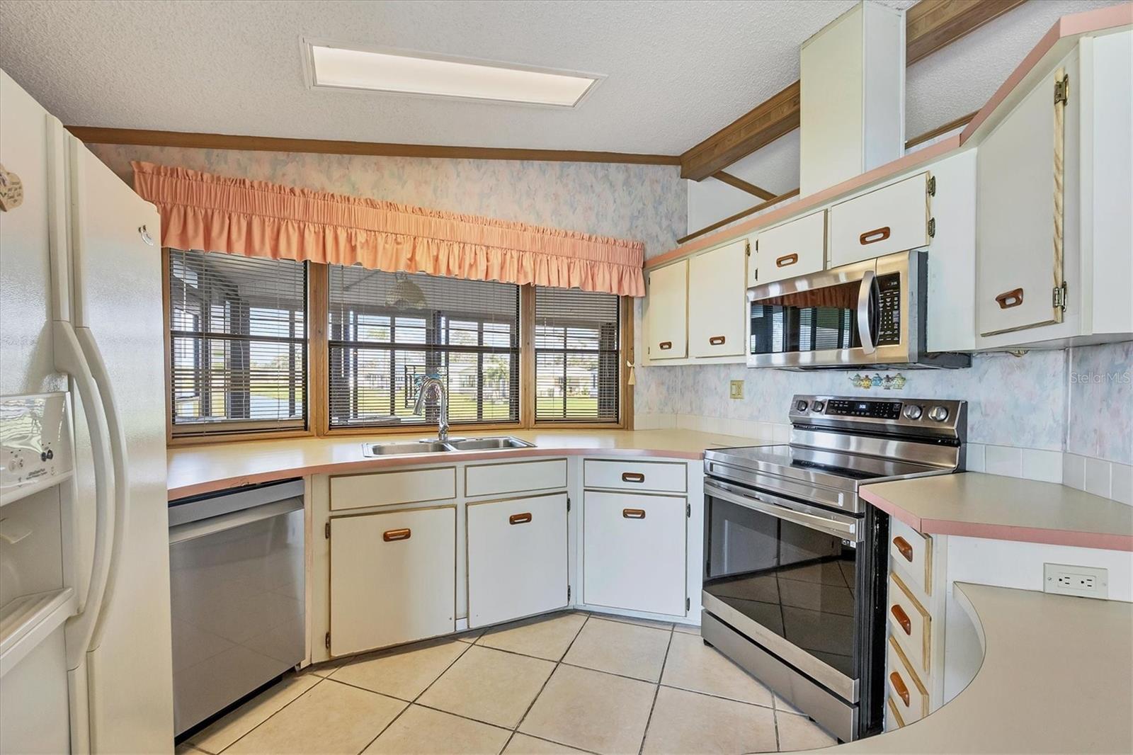 Image 14 of 49 For 809 Tangerine Woods Boulevard 215