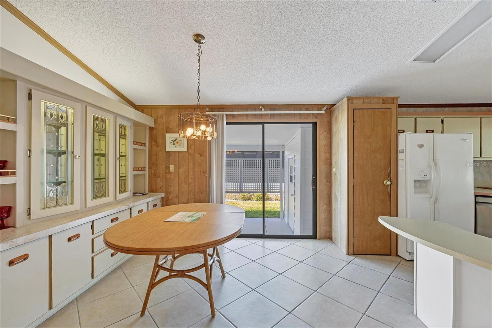 Image 16 of 49 For 809 Tangerine Woods Boulevard 215