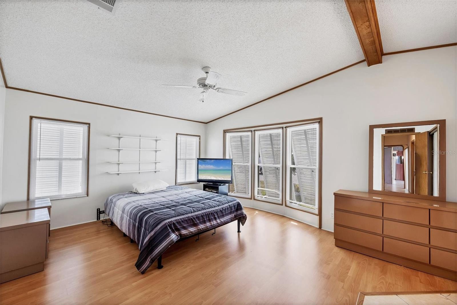 Image 18 of 49 For 809 Tangerine Woods Boulevard 215