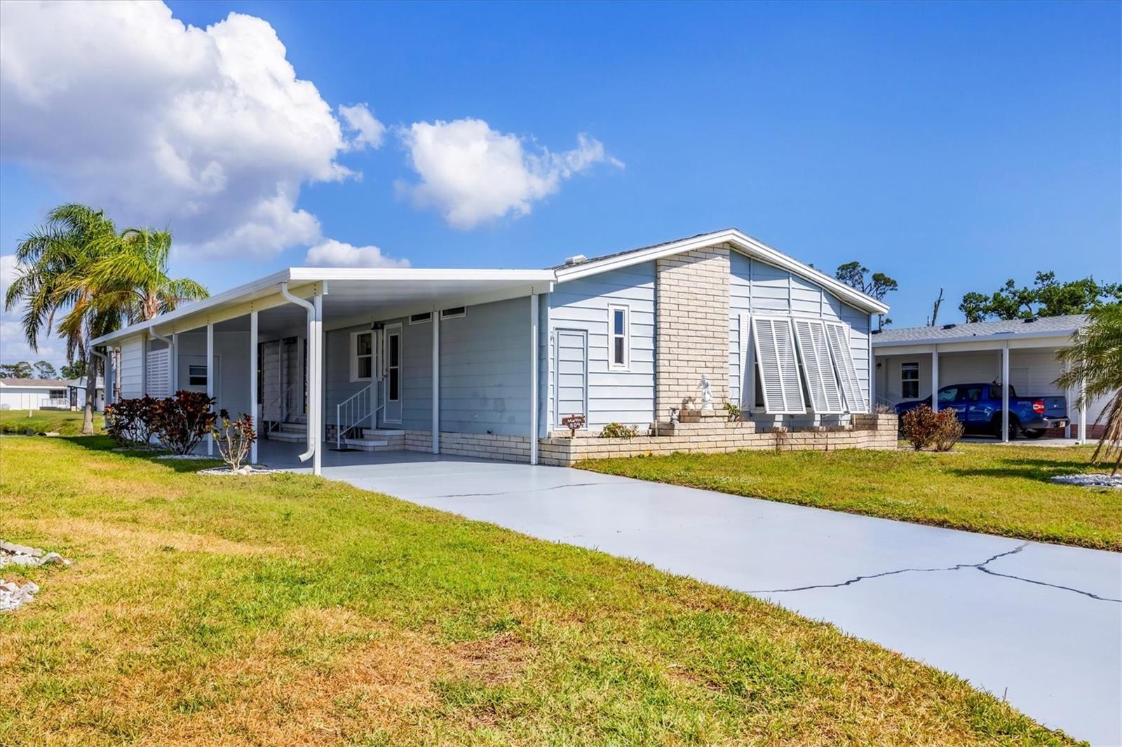 Image 2 of 49 For 809 Tangerine Woods Boulevard 215