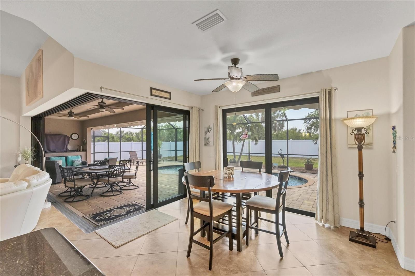 Image 10 of 33 For 14527 Maysville Circle