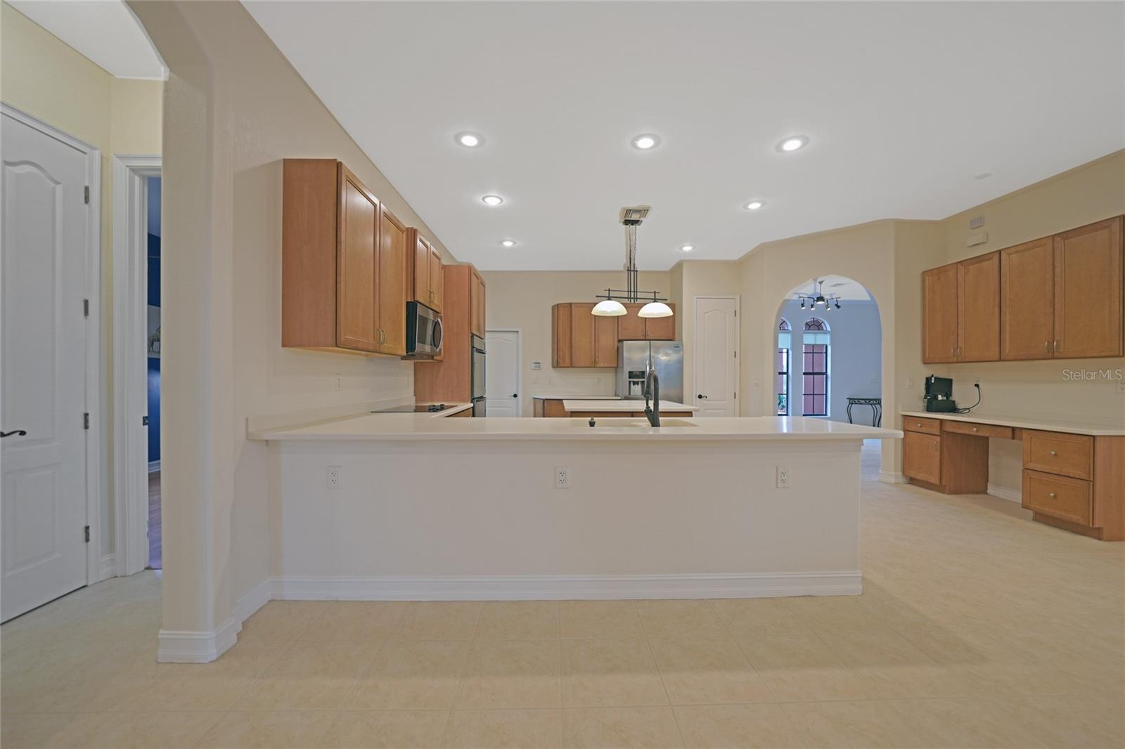 Image 10 of 52 For 15538 Applewhite Circle