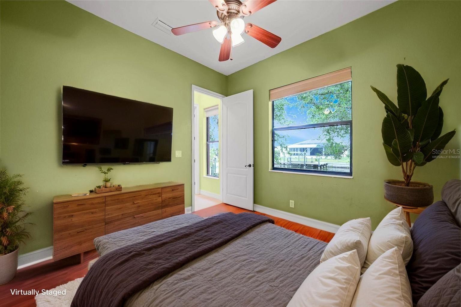 Image 31 of 52 For 15538 Applewhite Circle