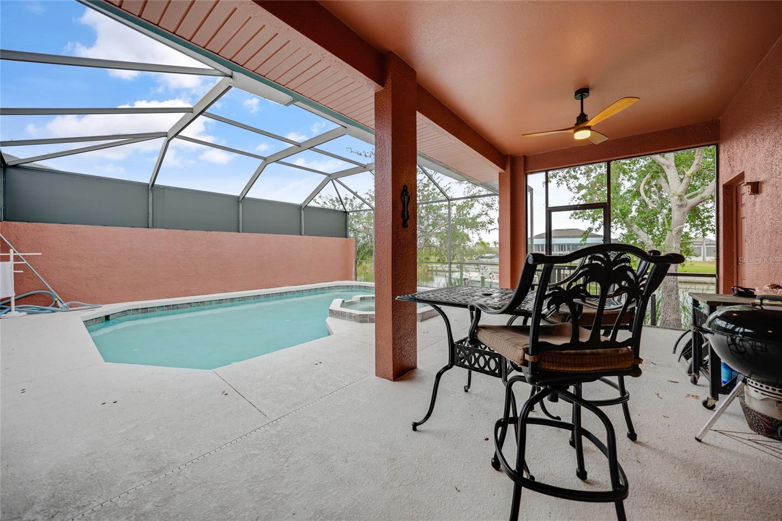 Image 35 of 52 For 15538 Applewhite Circle