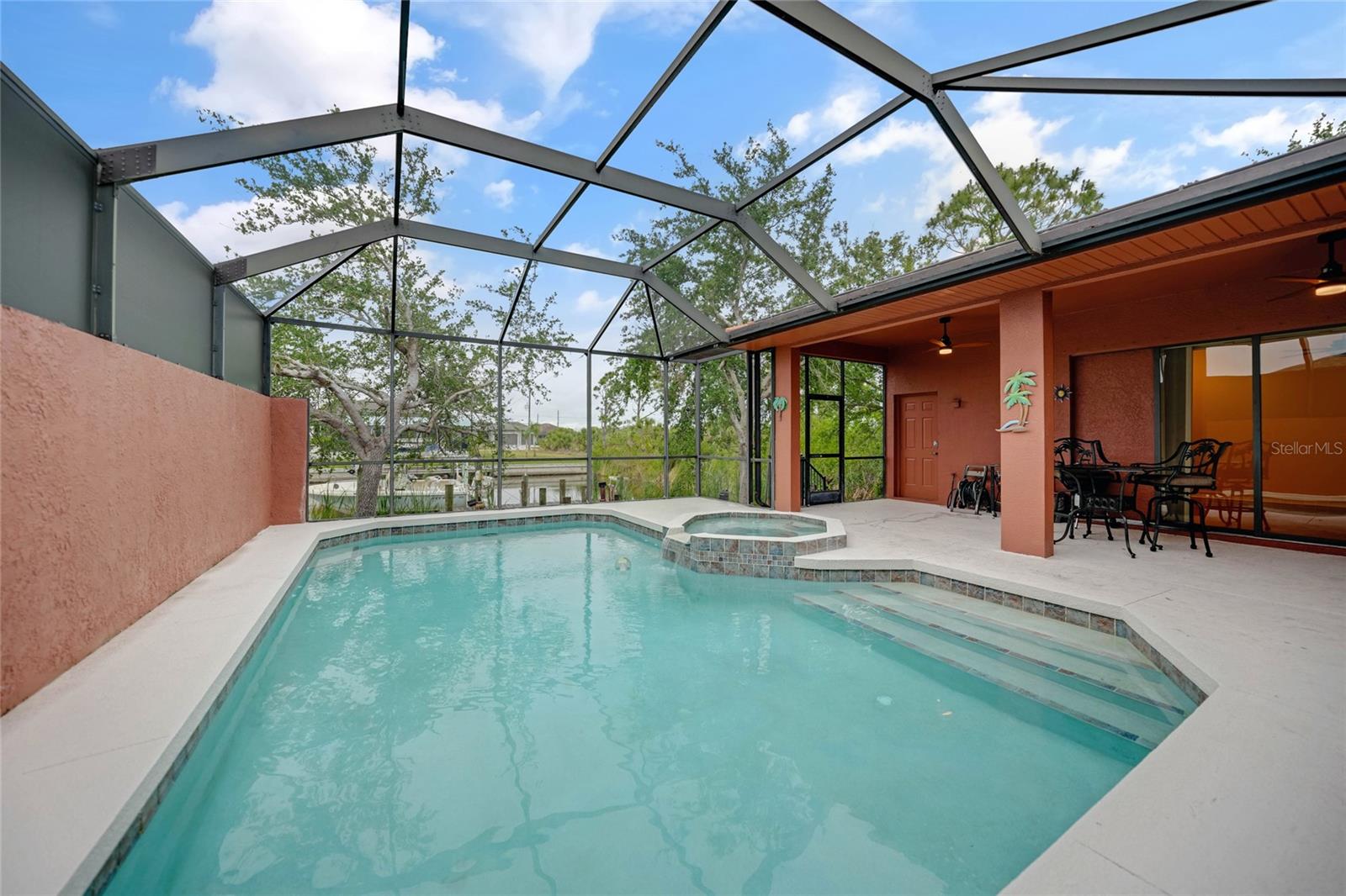 Image 36 of 52 For 15538 Applewhite Circle