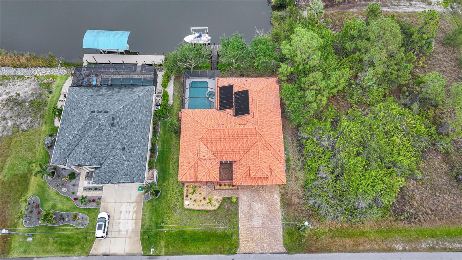 Image 40 of 52 For 15538 Applewhite Circle