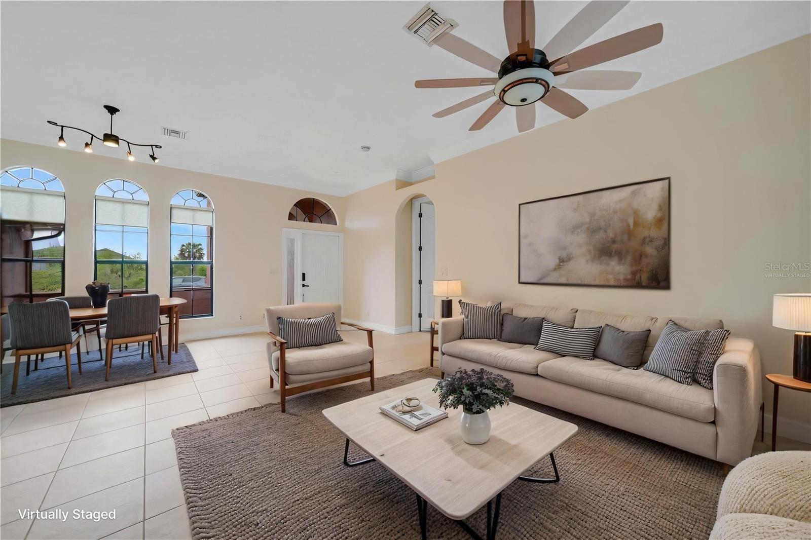 Image 7 of 52 For 15538 Applewhite Circle